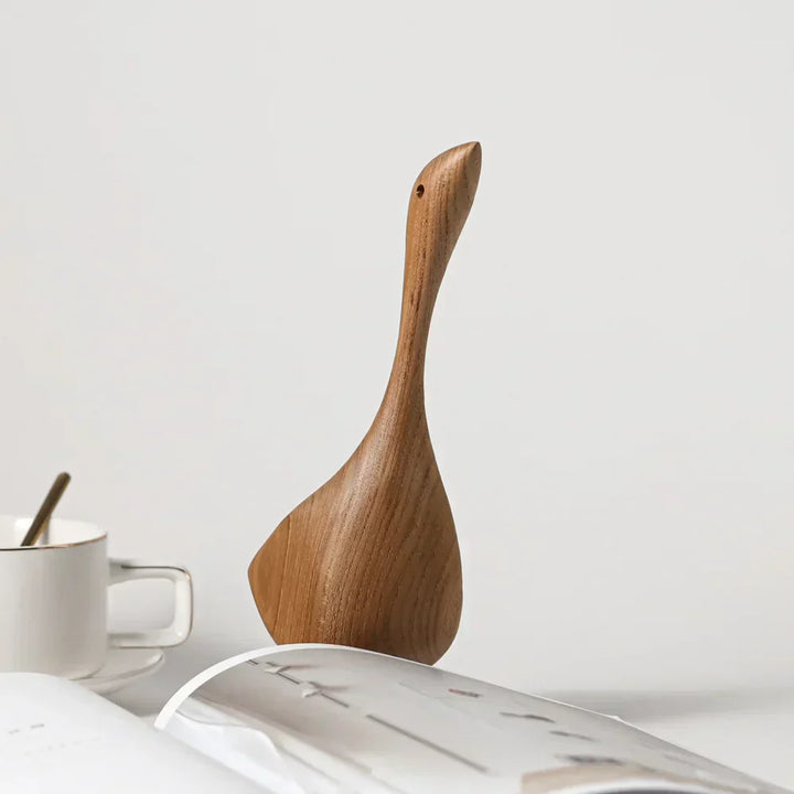 Elegant Teaktræ Gåse Figur med Minimalistisk Design