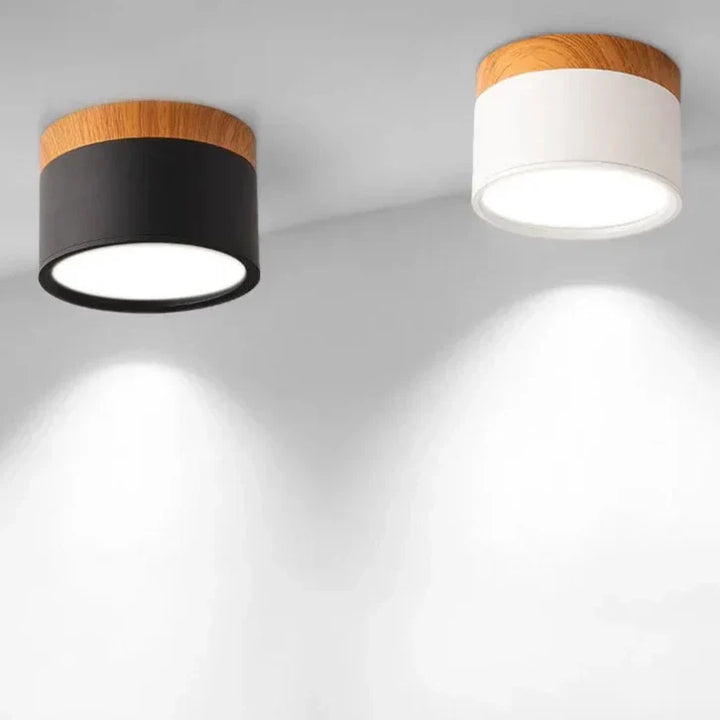 Rund Loftlampe i Nordisk Træ med LED