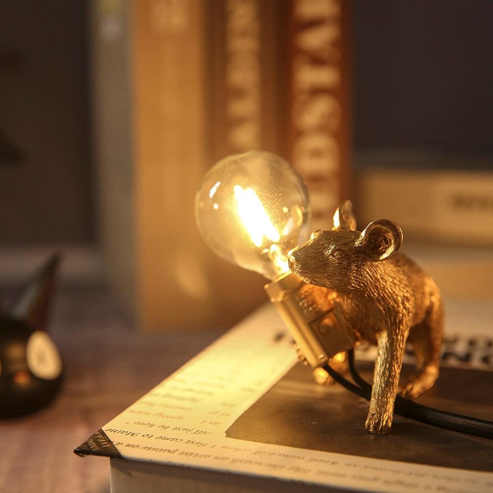 Moderne Mus Bordlampe i Keramik med LED Lys