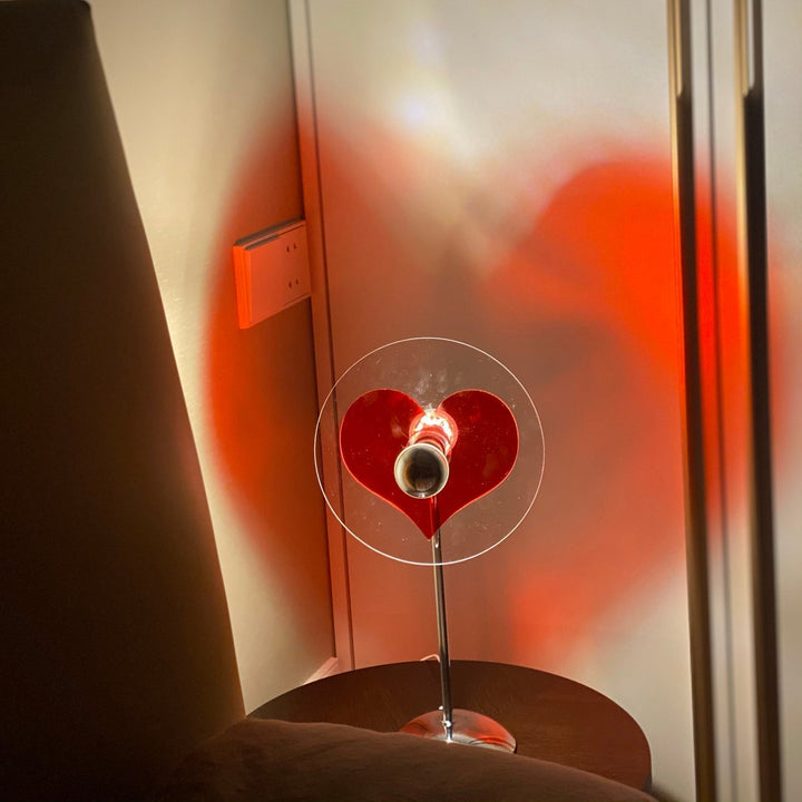 Genopladelig LED Bordlampe med Metal Skærm og Touch-Kontrol