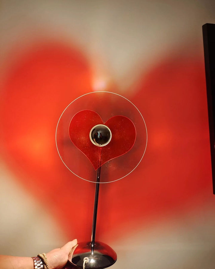 Genopladelig LED Bordlampe med Metal Skærm og Touch-Kontrol