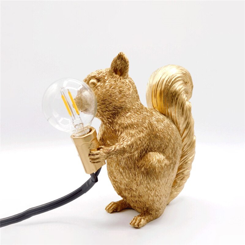 Egerns LED Bordlampe med Varmt Lys og Legende Design