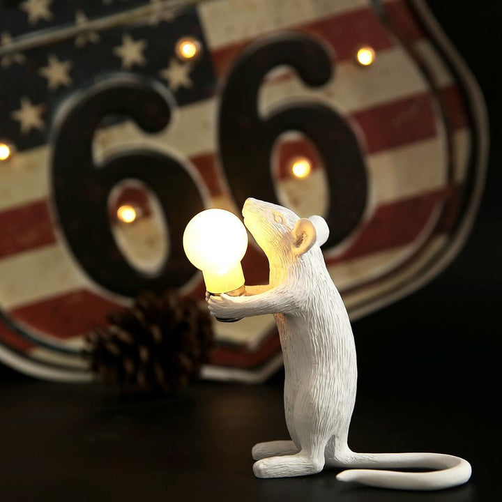 Moderne Mus Bordlampe i Keramik med LED Lys