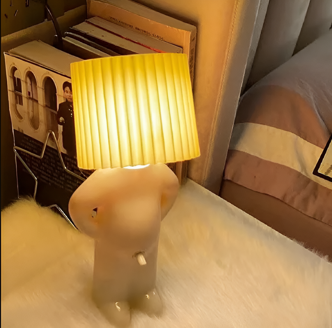 LED Bordlampe med Skørt Design og Energivenlig Funktionalitet