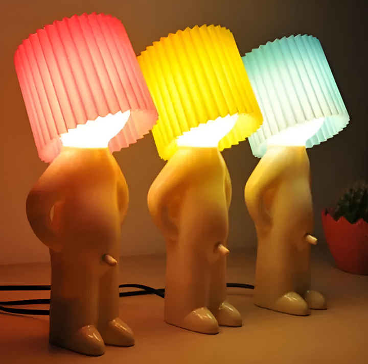 LED Bordlampe med Skørt Design og Energivenlig Funktionalitet