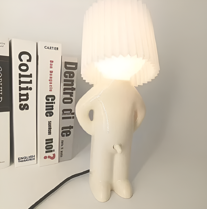 LED Bordlampe med Skørt Design og Energivenlig Funktionalitet