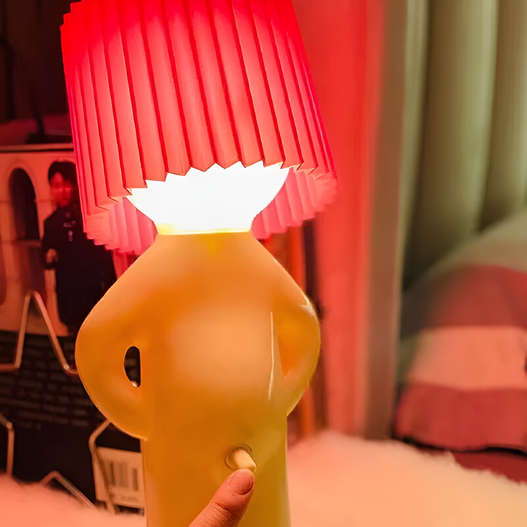 LED Bordlampe med Skørt Design og Energivenlig Funktionalitet