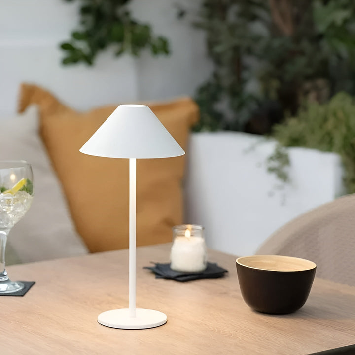 Dæmpbar Kegleformet LED Bordlampe med Touch-Kontrol