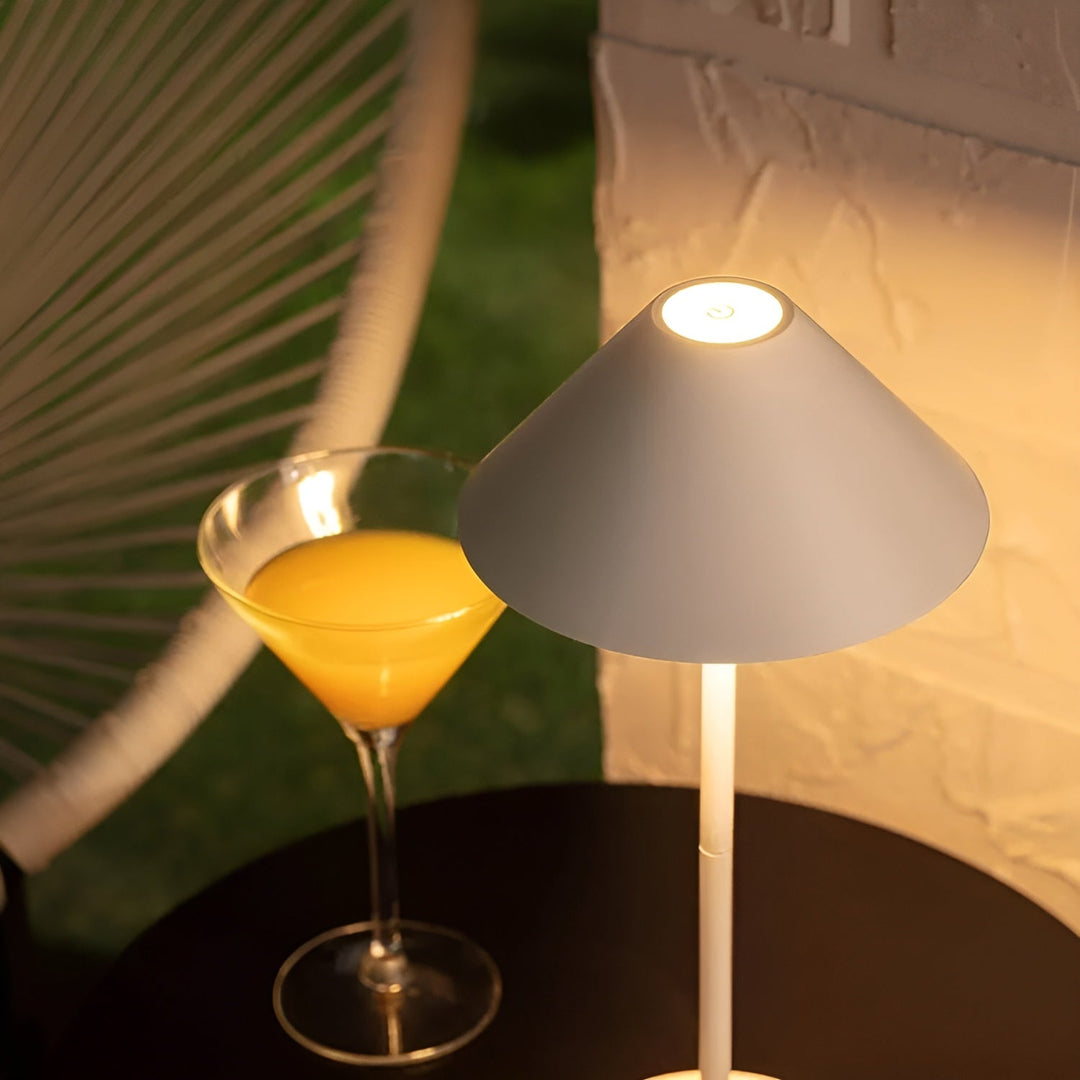 Dæmpbar Kegleformet LED Bordlampe med Touch-Kontrol
