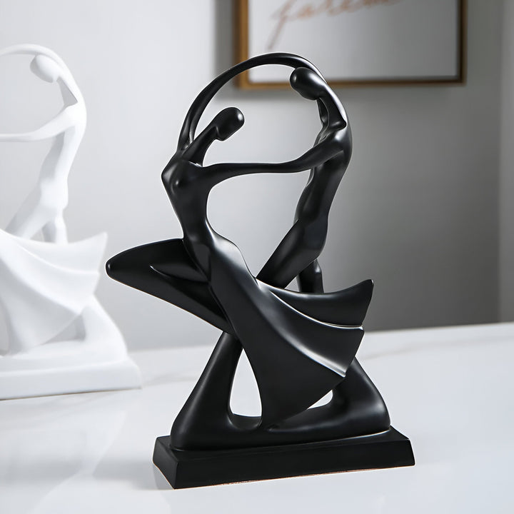 Elegant Harpiks Skulptur af Dansende Par i Sort og Hvid