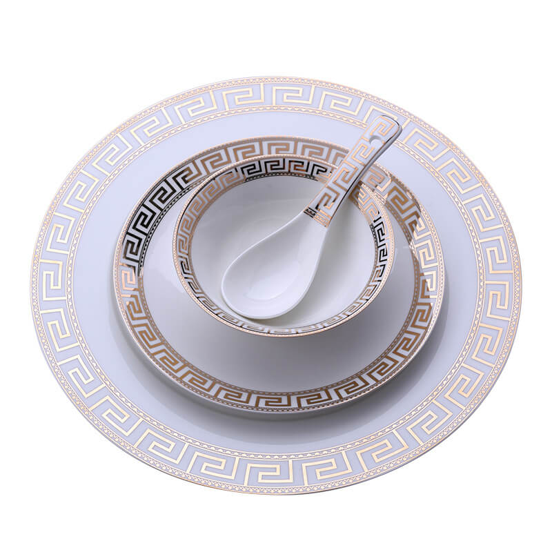 Elegant Guldtrimmet Keramisk Service Sæt i Knogleporcelæn