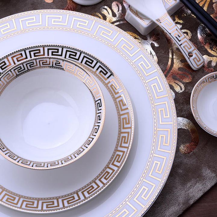 Elegant Middagsservise i Porcelæn med Guldkant