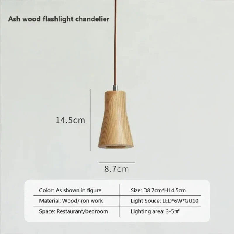 Minimalistisk Træ Pendel i Skandinavisk Design