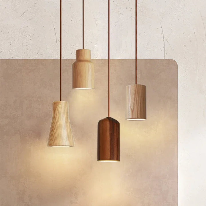 Minimalistisk Træ Pendel i Skandinavisk Design