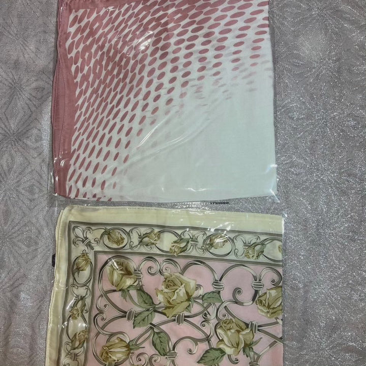 Silke Satin Tørklæde 70x70 cm - Elegant Kvadratisk Design