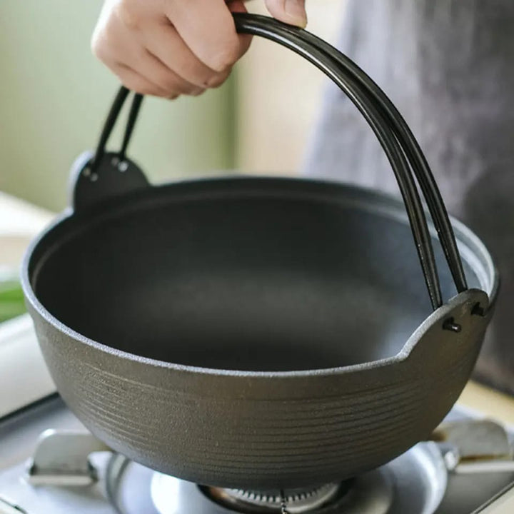 Støbejern Wok med Trælåg og Dobbelt Håndtag