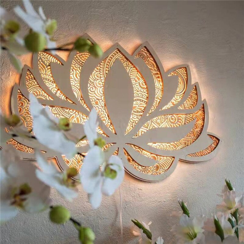 Lotus Mandala LED Væglampe i Hvid og Guld