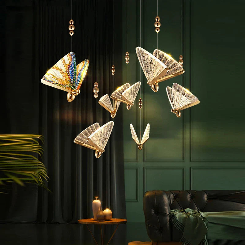 Elegant Metal Butterfly Pendellampe med Varmt Lys