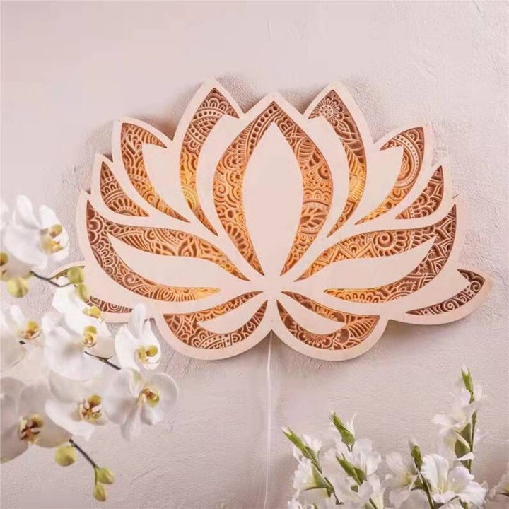 Lotus Mandala LED Væglampe i Hvid og Guld