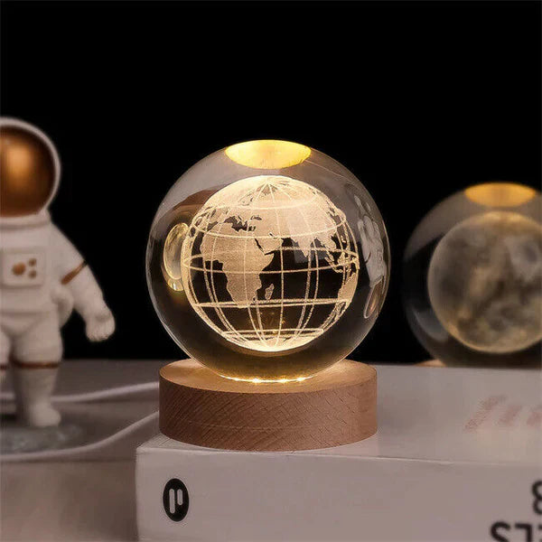3D Planet Lampe i Træ med Varm LED Lys
