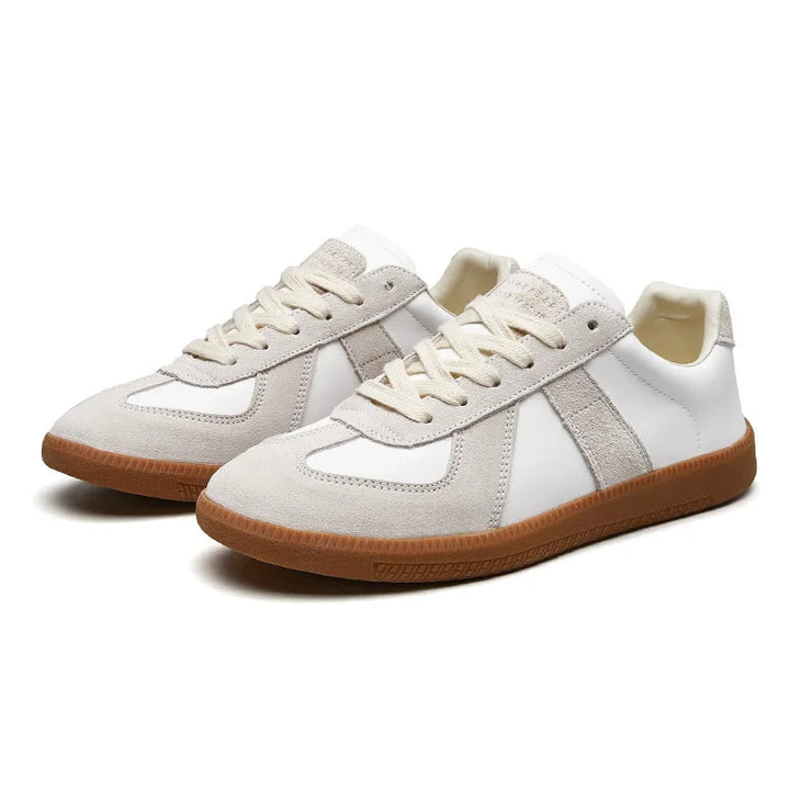 Snøresneakers med skridsikker sål og komfortabel pasform