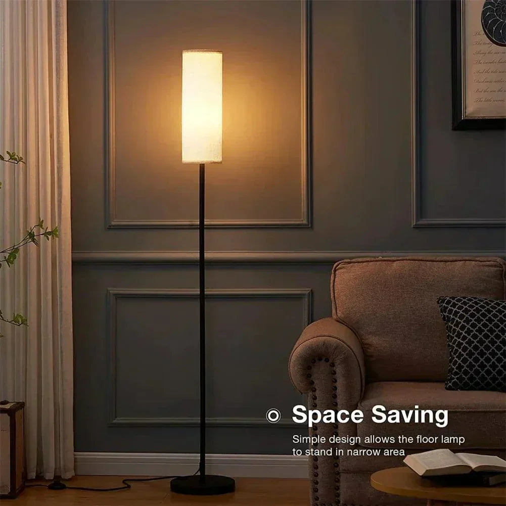 Moderne Sort Jern Gulvlampe med Stofskærm og LED Belysning