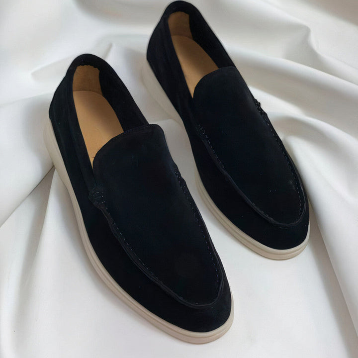 Loafers til mænd med flad sål og slip-on design