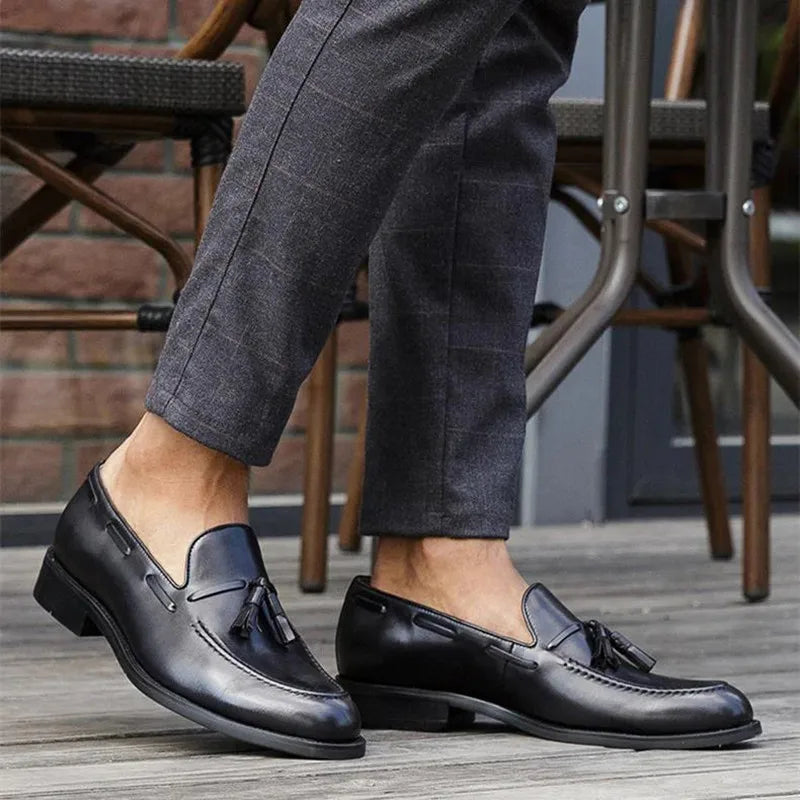 Loafers til mænd med kvast-detalje