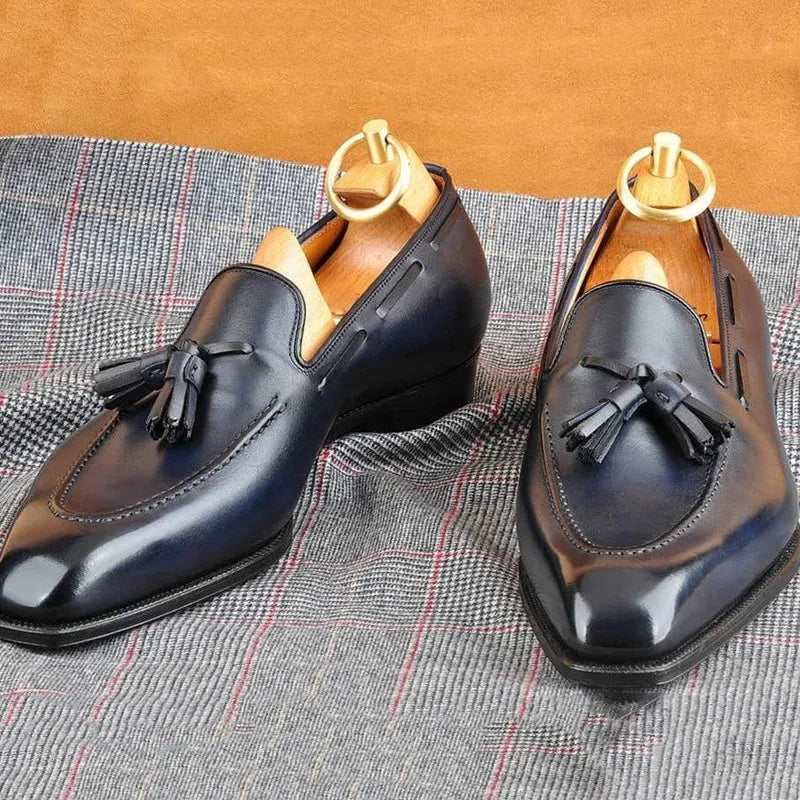 Loafers til mænd med kvast-detalje