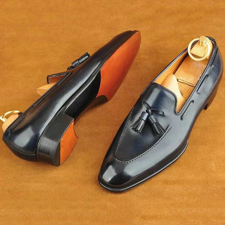 Loafers til mænd med kvast-detalje