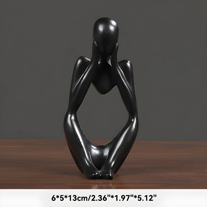 Sandfarvet Abstrakt Yoga Skulptur i Skandinavisk Design