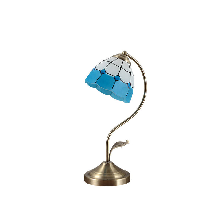 Elegant Blomster Bordlampe i Hvid og Blå med Guld Finish