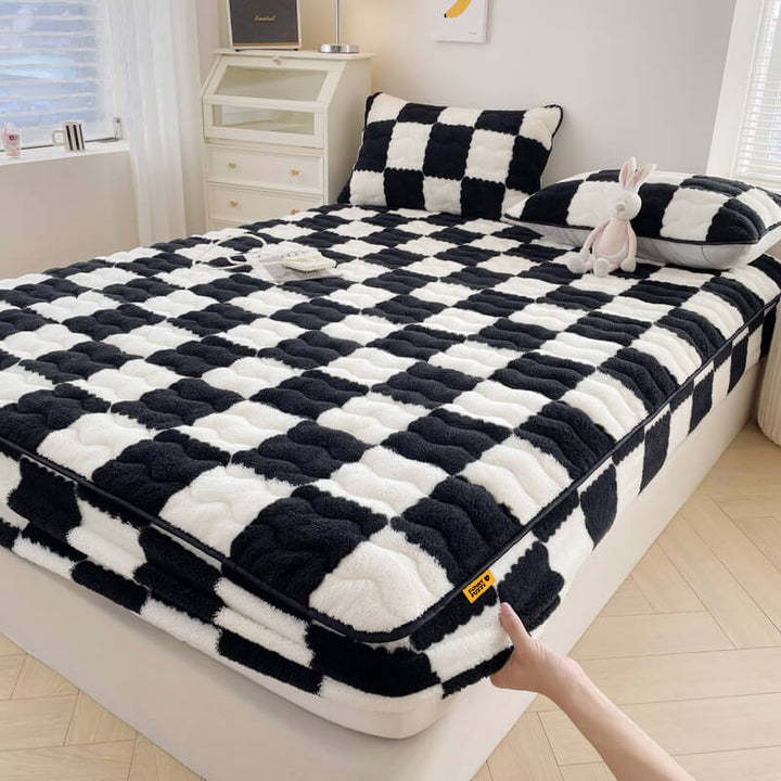 Velvet Tjekket Fitted Sheet i Mælk Velvet