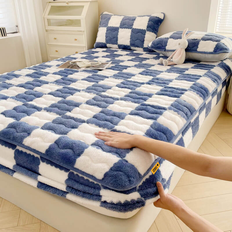 Velvet Tjekket Fitted Sheet i Mælk Velvet