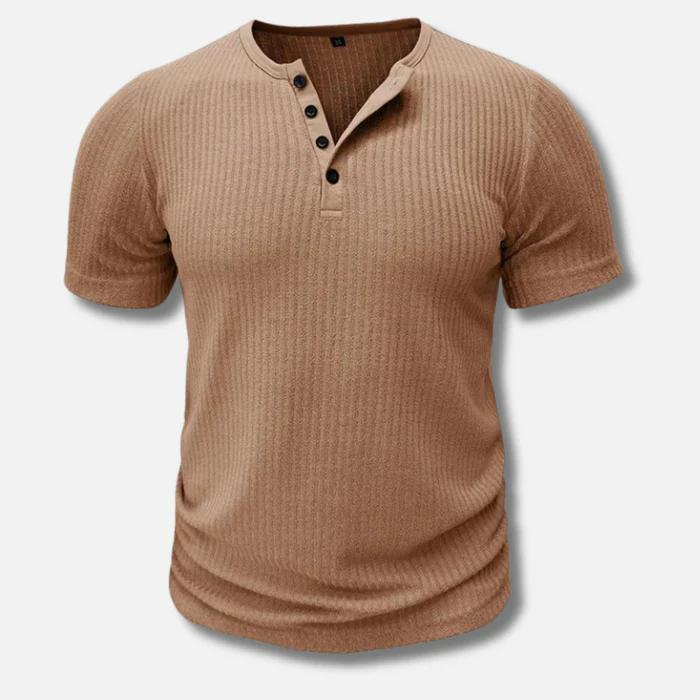 Muscle Fit T-shirt med halvknap og figursyet pasform