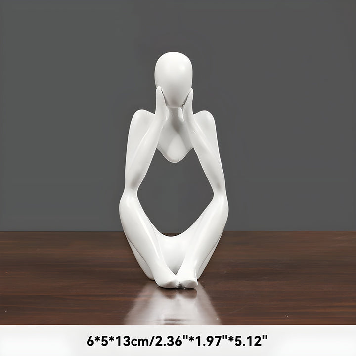 Sandfarvet Abstrakt Yoga Skulptur i Skandinavisk Design