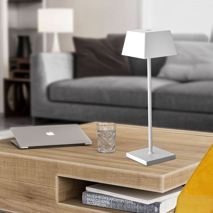 Genopladelig Touch Lampe med Justerbar Farvetemperatur