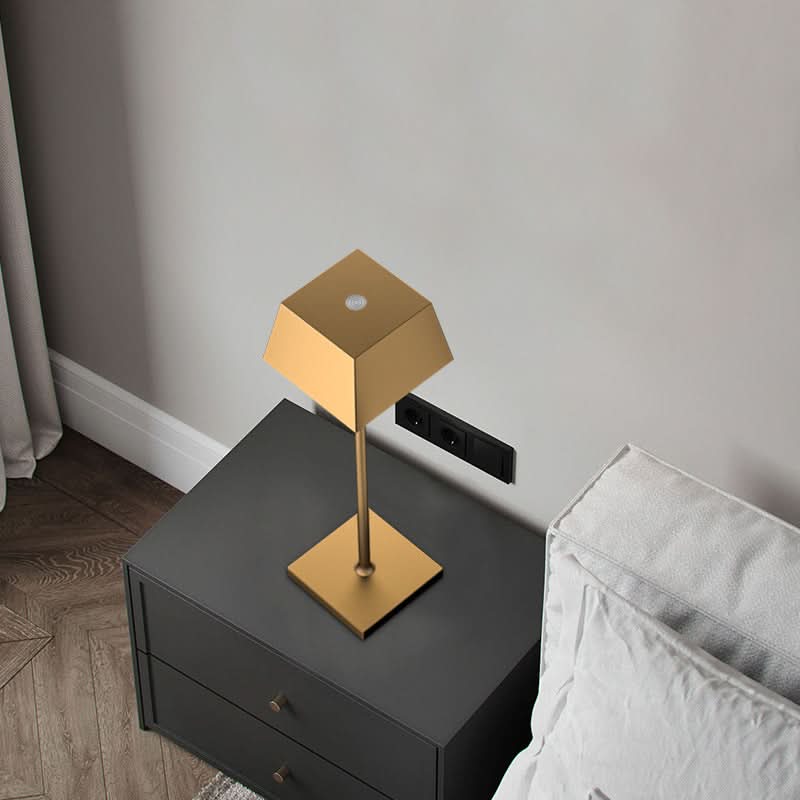Genopladelig Touch Lampe med Justerbar Farvetemperatur