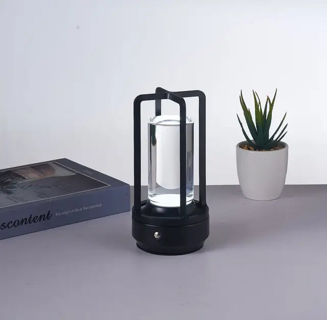 Genopladelig Nordic Bordlampe med Touch Control og Justerbar Lysstyrke