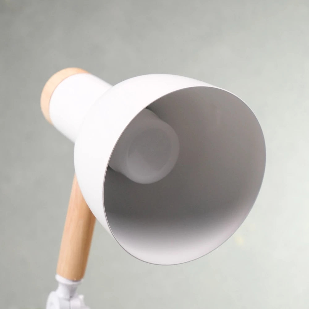 Nordisk LED Skrivebordslampe i Træ og Metal