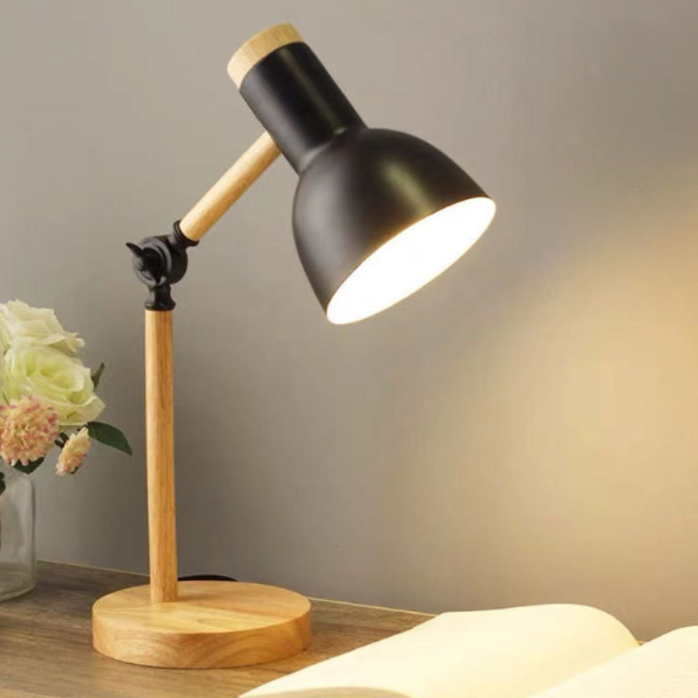 Nordisk LED Skrivebordslampe i Træ og Metal