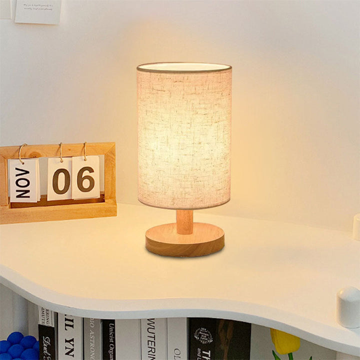 USB Bordlampe i Solid Træ med Stofskærm og LED Lyskilde