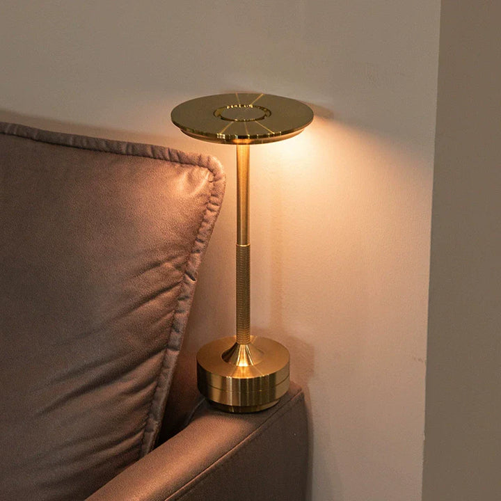 Genopladelig Vintage Industriel Bordlampe med USB
