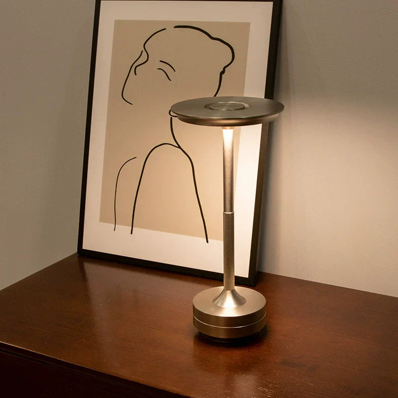 Genopladelig Vintage Industriel Bordlampe med USB