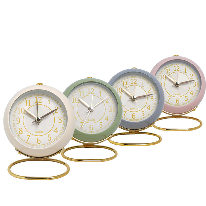 Vintage Rundt Analog Skrivebordsur i Elegant Design