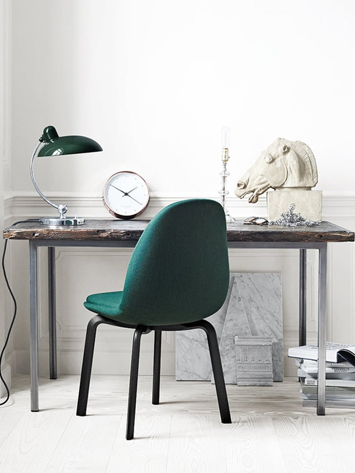 Bauhaus Metal Bordlampe i Minimalistisk Design