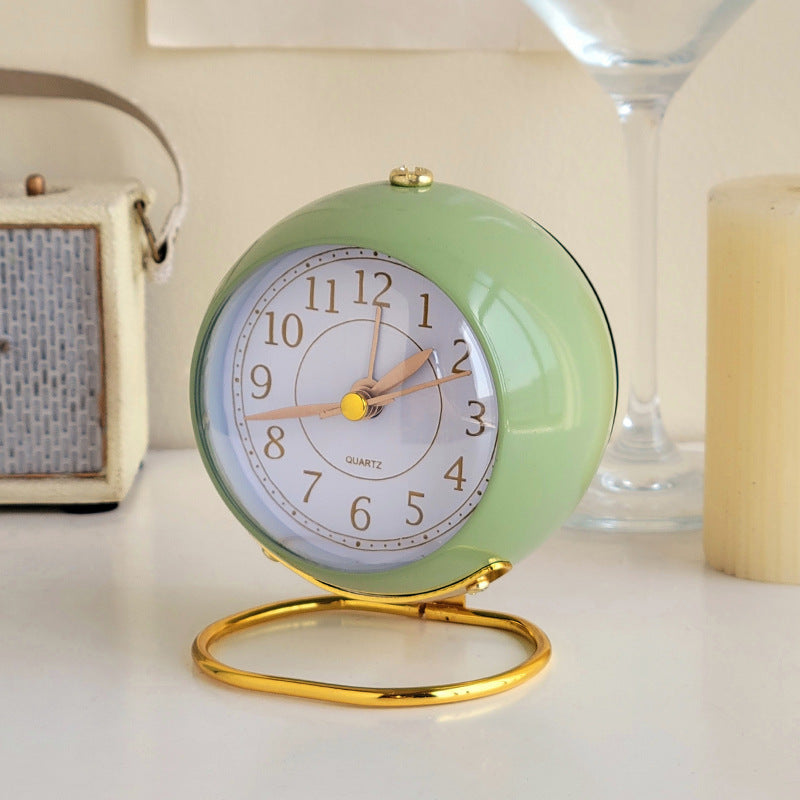 Vintage Rundt Analog Skrivebordsur i Elegant Design
