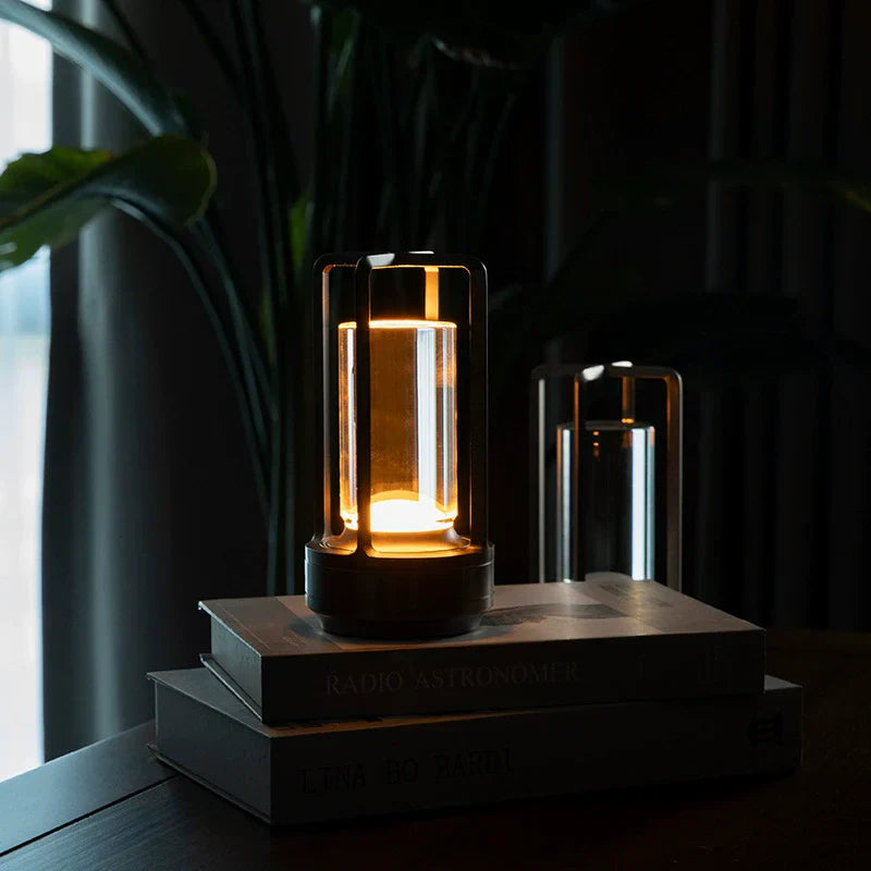 Genopladelig Trådløs LED Bordlampe med Moderne Design