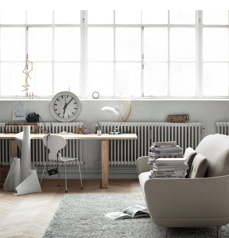 Bauhaus Metal Bordlampe i Minimalistisk Design