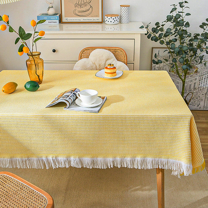 Elegant Strikket Blonde Dækkeserviet i Blød Beige